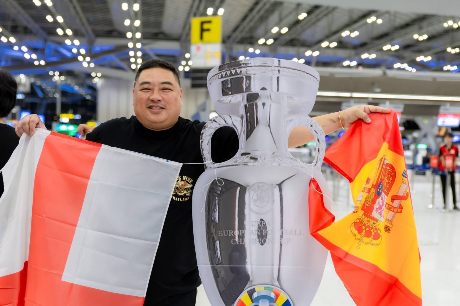 ลูกค้าจาก King Power สัมผัส EURO 2024 ถึงขอบสนาม ประเทศเยอรมนีทริปดูบอลระดับโลก และ ต่อด้วยทริป  Paris 2024 Summer Olympics